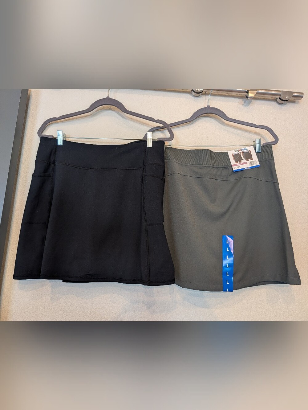 Lot of 2 Active Skorts Size L 32 Degrees Green NWT & Skechers Black EUC